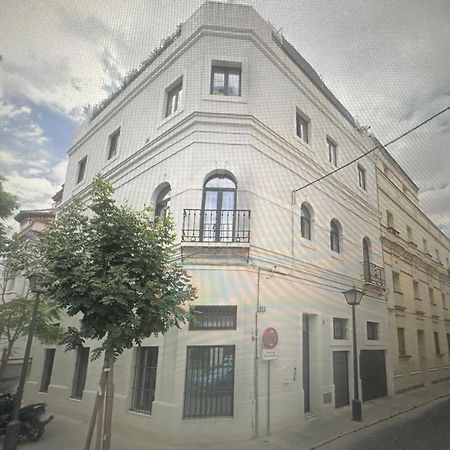 Apartamentos Montevideo 6 セビリア エクステリア 写真