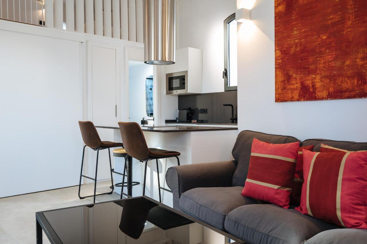 Apartamentos Montevideo 6 セビリア エクステリア 写真